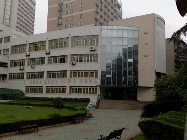 成都鹽道街中學校園風采