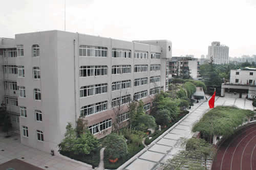 列五中學石公辦還是民辦？