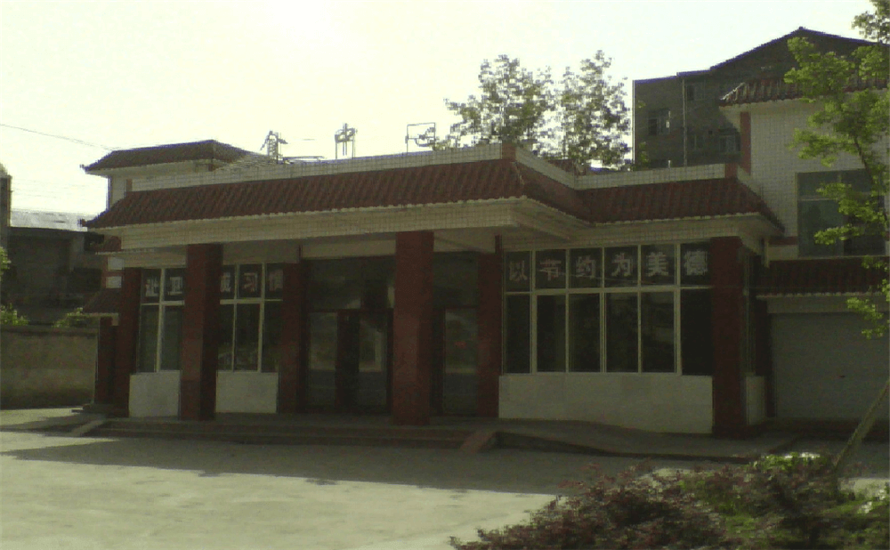 蓬安縣楊家中學學校環(huán)境怎么樣？