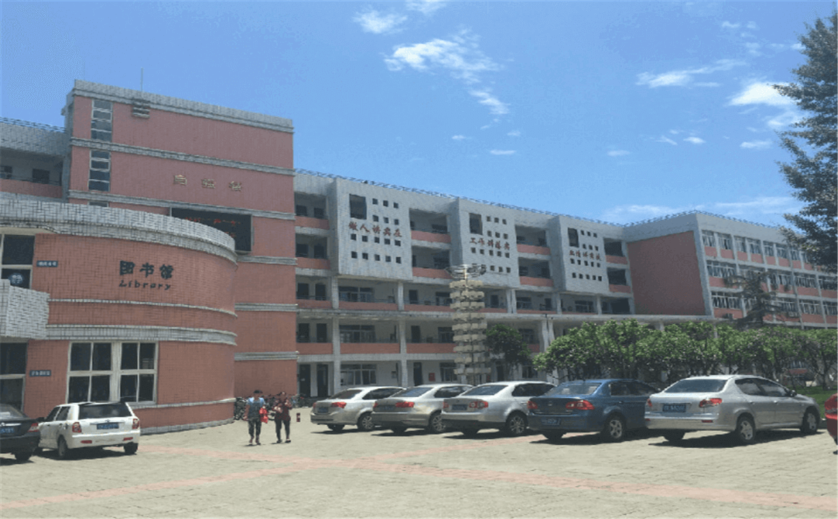 成都市籍田中學高中部的錄取分數(shù)是多少？