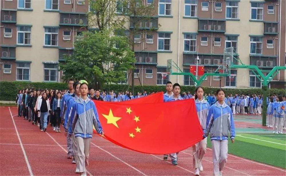 四川師范大學(xué)實(shí)驗(yàn)外國(guó)語(yǔ)學(xué)校怎么樣？