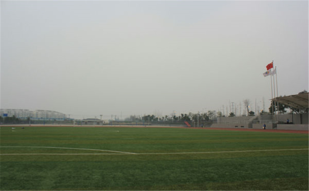 成都七中萬達學(xué)校的高中住宿怎么樣？