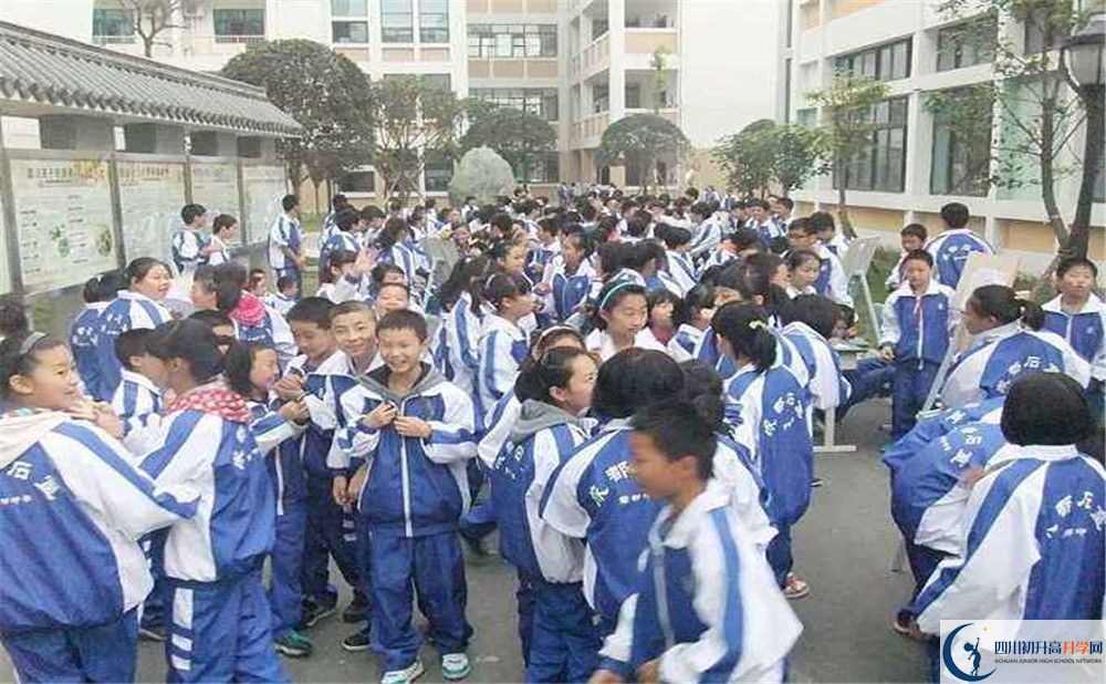 成都石室蜀都中學(xué)地址怎么走？